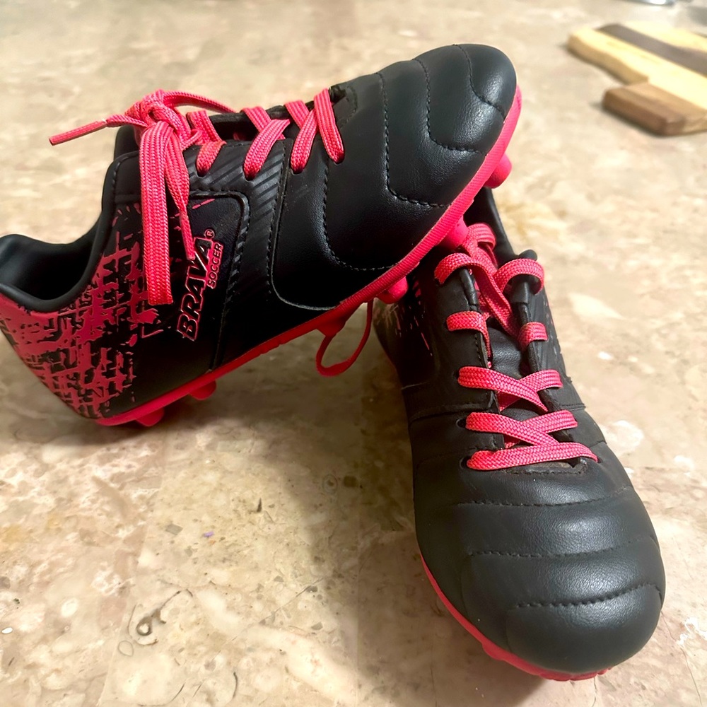 Soccer cleats size 13D brand is Brava, wore only once. Purchased from Academy.